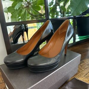 Gucci Black Leather Women's Heels